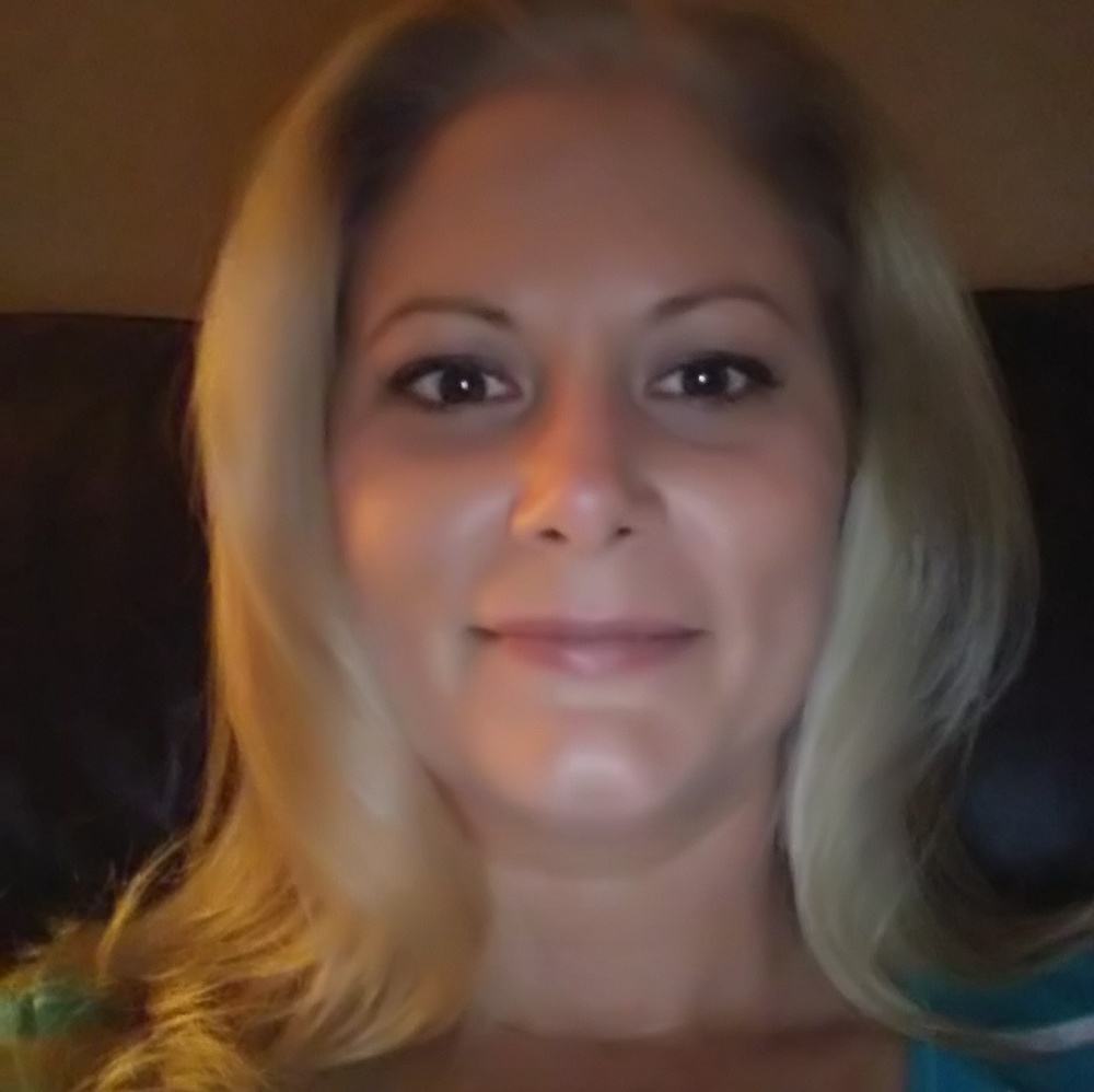 Meet your Posher, Andrea